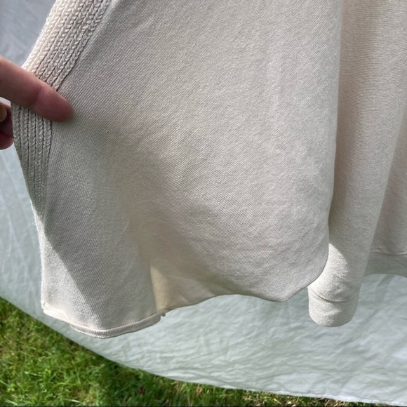 Prologue Cream Baggy Shirt, Size Medium - Picture 7 of 8